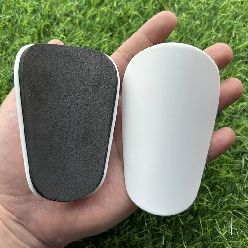 1 Pair of Mini Lightweight Portable Soccer Shin Guards Wear Resistant Shock Absorbing Leg Guards Soccer Training Shank Plates